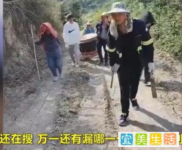 21天前广西7岁男孩扫墓失联终于找到，一个细节透露身亡原因