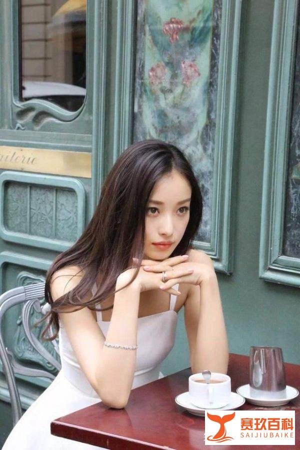 理想型是倪妮！范丞丞害羞回答喜欢女孩类型，帅哥爱美女，正常