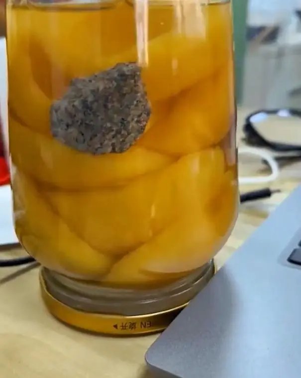 罐头里面有石头,厂家称是麦饭石,什么是中华麦饭石?