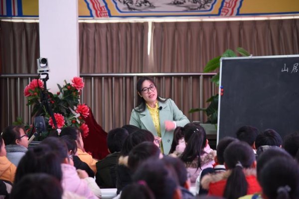 捶打的读音