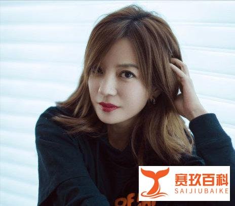 赵薇突然遭全网封杀，什么原因导致“薇”机四伏？