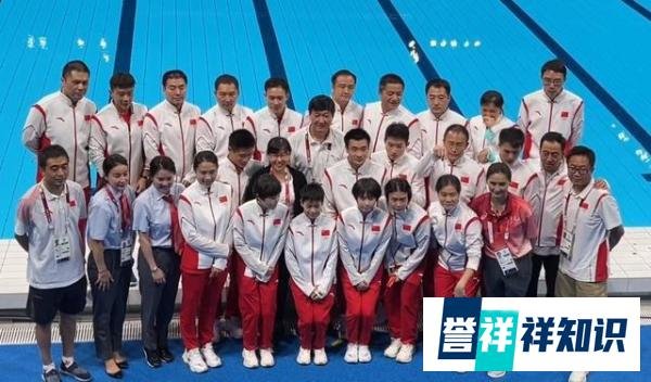 4位跳水冠军同框合影，全红婵姿势可爱，小细节彰显郭晶晶人品！