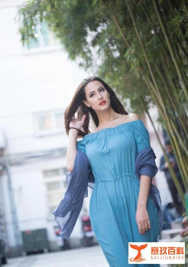 《囧妈》中乌克兰小姐姐娜塔莎 生活照曝光后 网友:我馋了