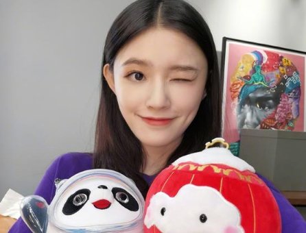 林允为了制造节目看点，喝下六斤奶茶导致呕吐，她为什么这么拼？