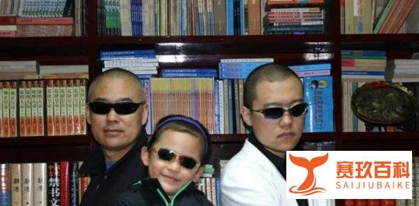 郑渊洁家族三代小学生，如今也要出博士？网友：是辍学的儿子？