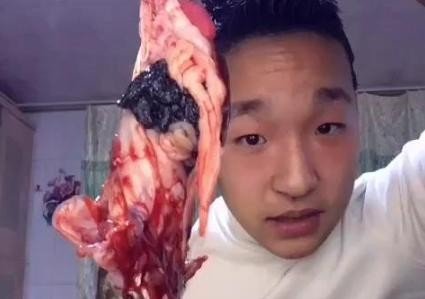 快手胜哥为什么瞎吃东西