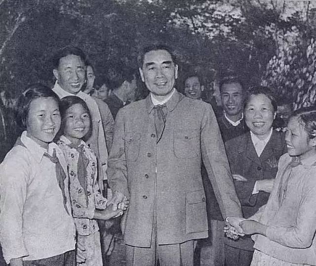 中国近现代史上的伟人都有谁啊?