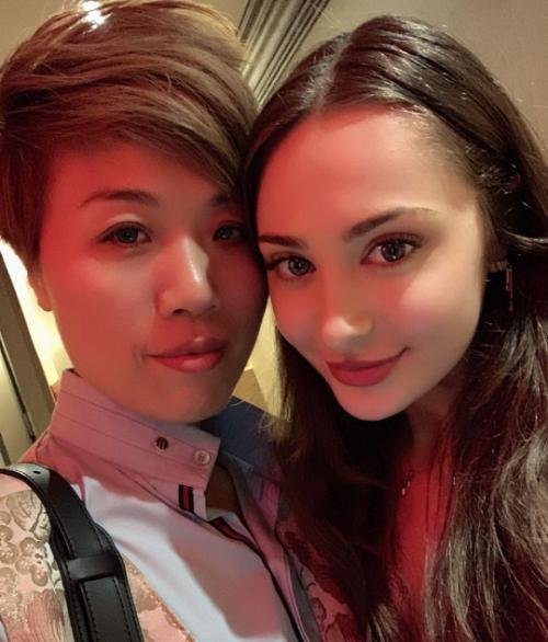 导演汪子琦娶小16年美国女友 拍拖月余宣布闪婚