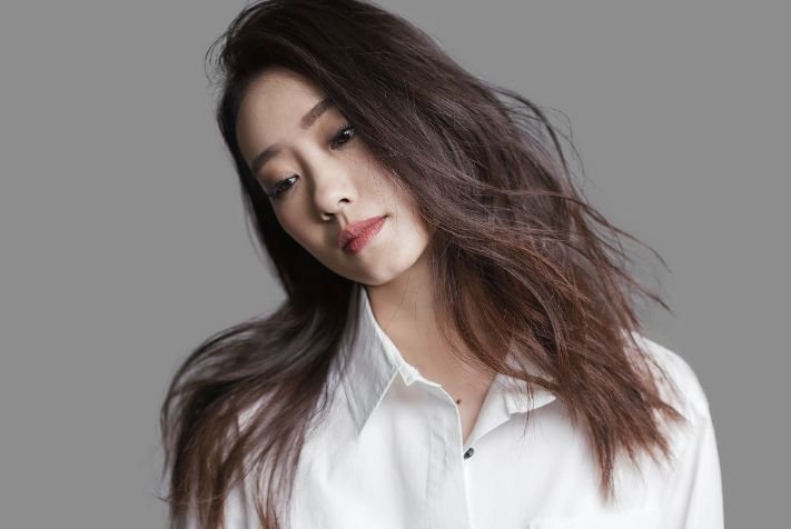 35岁娱乐圈“老女人”，她和杨幂是同学，如今成为国民妈妈，她是谁？