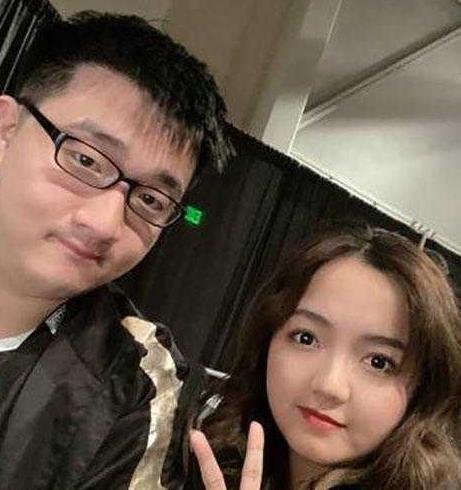 盘点炉石圈的分手情侣,金色离婚证成真,王师傅毛毛离婚太遗憾