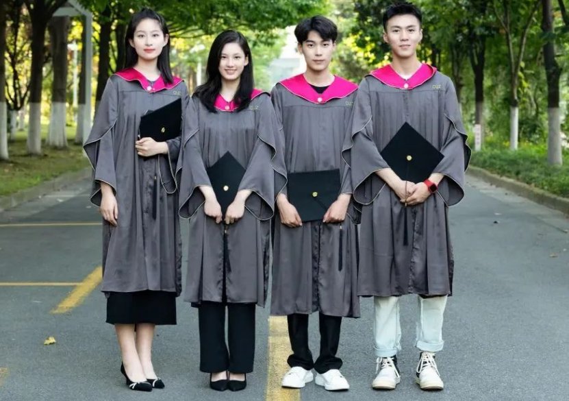 粉领学士服是什么学位