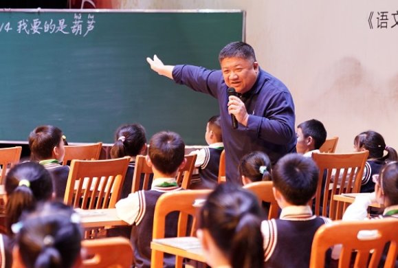 嗣怎么读什么意思