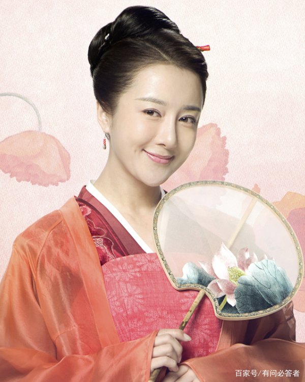 自称“古装第一美人”的李晓依，被宠物狗咬伤脸后，现在怎么样了？