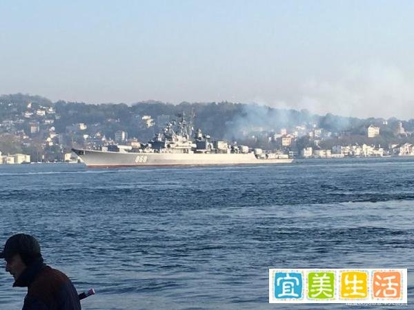 俄罗斯表示,在黑海摧毁了四艘载有军队的乌克兰军舰