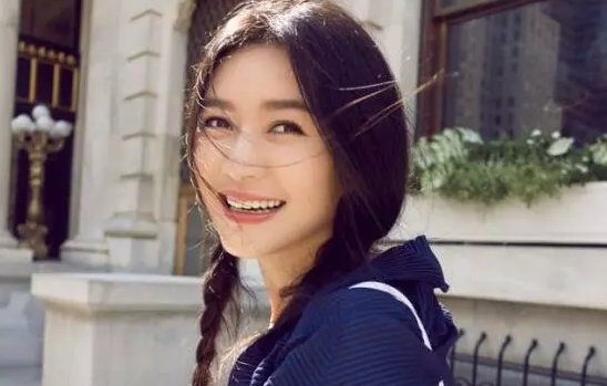 田海蓉老公终曝光,背景大得不像话。你还会怪她不要陆毅和邓超吗?