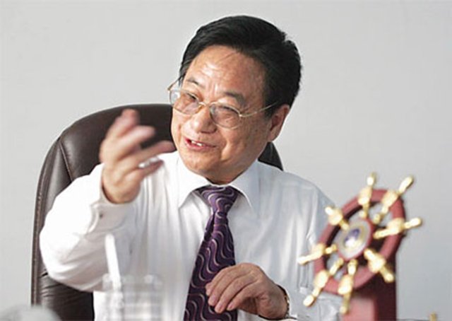 吴炳新九十年代年赚80亿，被一个老汉坑惨，声名倒地是怎么回事？