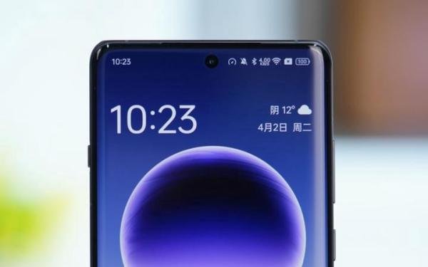 OPPOFindX7UItra诚意给足,跌价1100元,卫星通信+2K屏+三主摄