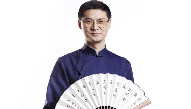 网红律师罗翔的身高居然高达1米9，这个身高在我国处于什么水平？