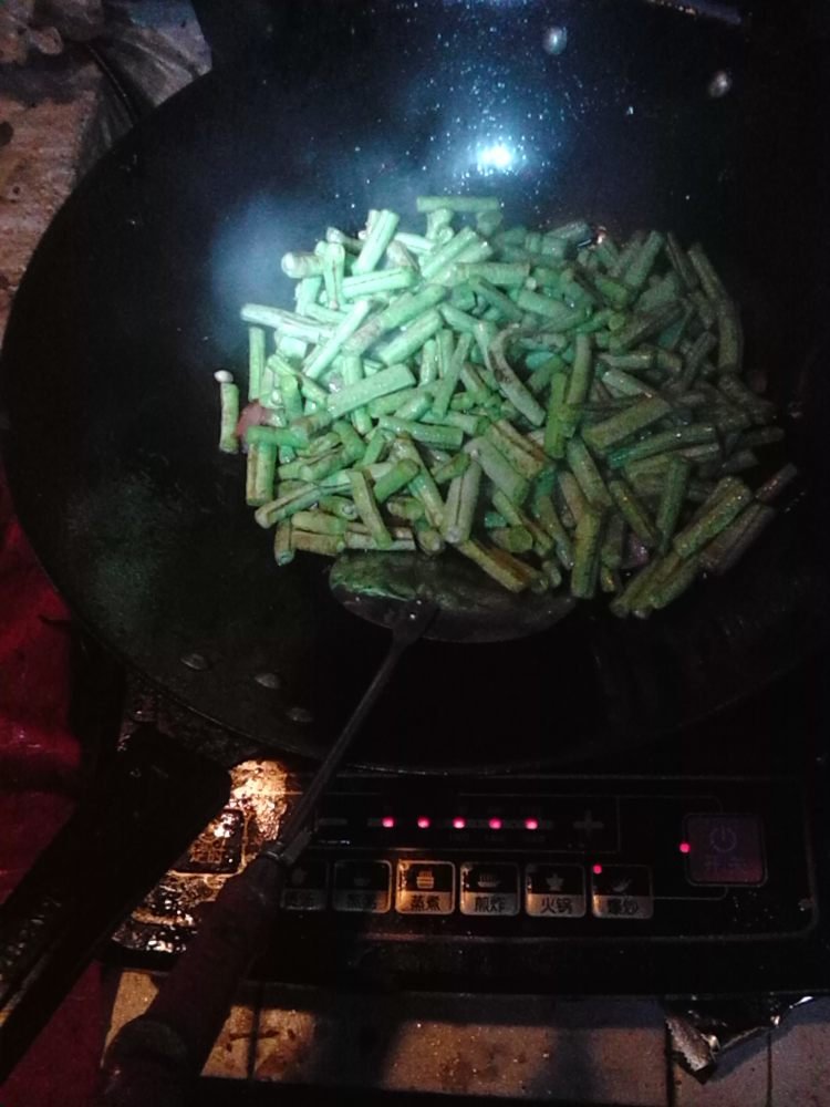 长豆角炒饼怎么做好吃