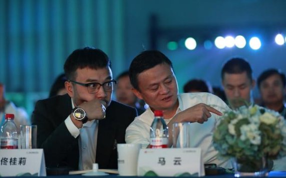 杨乐乐前夫是谁?