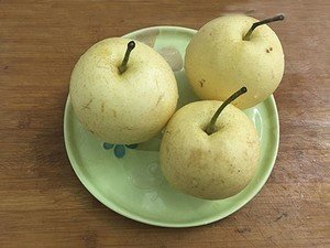 做冰糖炖雪梨是不是一定要加水?