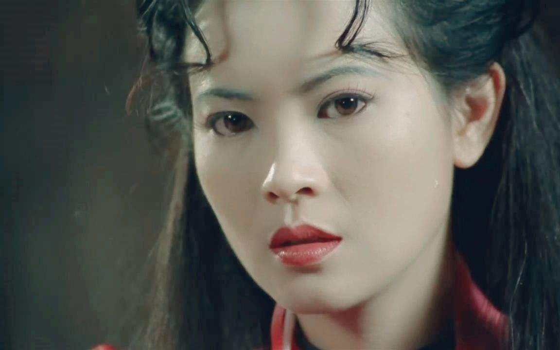 蓝洁瑛落魄的时候为什么没有人愿意去帮助她呢?