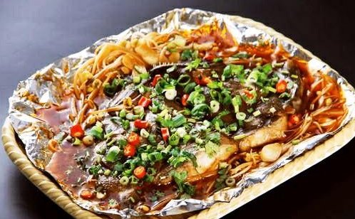 鲽鱼是人们喜欢的食物，那鲽鱼为什么只吃头？