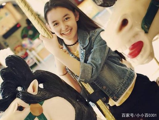 童星出道的蒋依依,为什么现在不火了呢?
