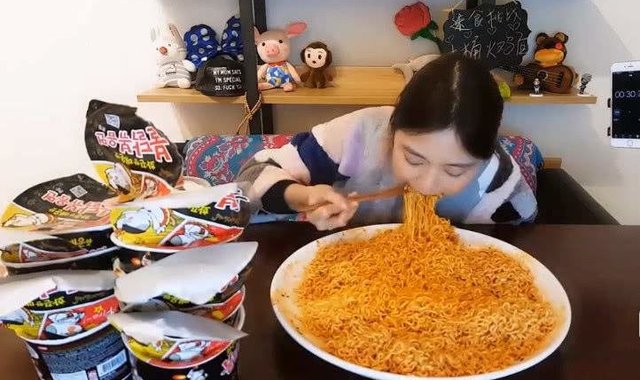 网红大胃王都是真的吗?
