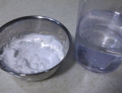土豆淀粉做凉粉的步骤