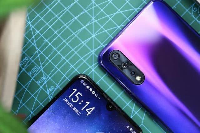 vivo iqooneo和iqoo那个值得入手