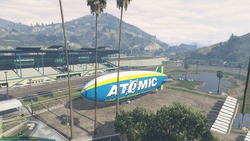 gta5飞艇怎么开