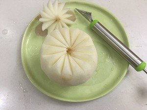 做冰糖炖雪梨是不是一定要加水?