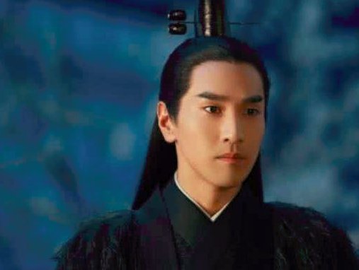 墨渊和夜华是一个人吗?