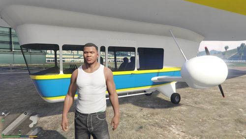 gta5飞艇怎么开
