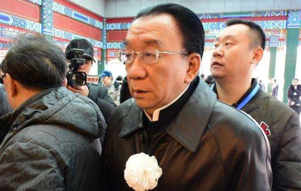 侯耀华霸占弟弟侯耀文遗产的真相被曝光,这中间究竟有着怎样的隐情?