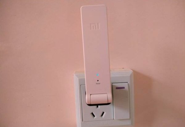 小米wifi放大器黄灯为什么一直闪烁