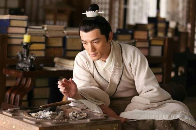 《琅琊榜》中静妃和太奶奶为什么一眼就认出了梅长苏是林殊？