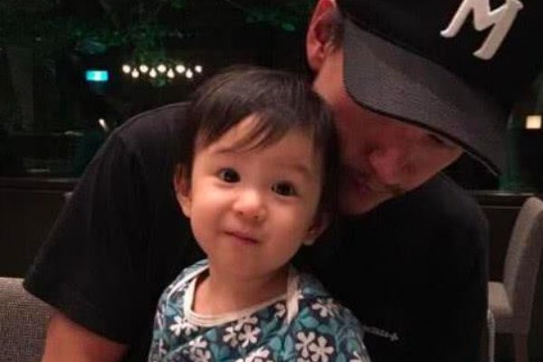 张震和他的老婆庄雯如,有一个大女儿,现在应该多大了?