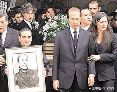 赌王竟对原配无情不分家产给长房,其中究竟是什么原因?