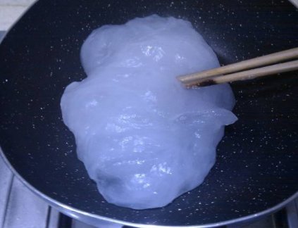 土豆淀粉做凉粉的步骤