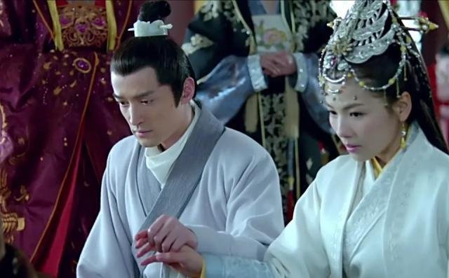 《琅琊榜》中静妃和太奶奶为什么一眼就认出了梅长苏是林殊？