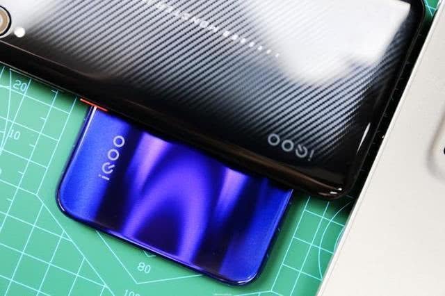 vivo iqooneo和iqoo那个值得入手