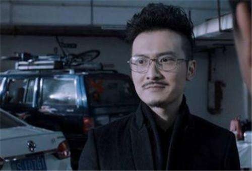 悬疑剧《白夜追凶》中，韩彬为什么会帮助关宏峰？