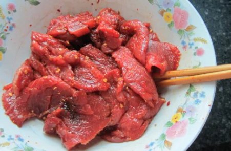 煎牛肉怎么腌制