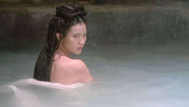 蓝洁瑛落魄的时候为什么没有人愿意去帮助她呢?