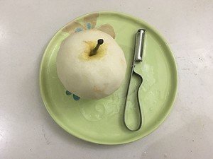 做冰糖炖雪梨是不是一定要加水?