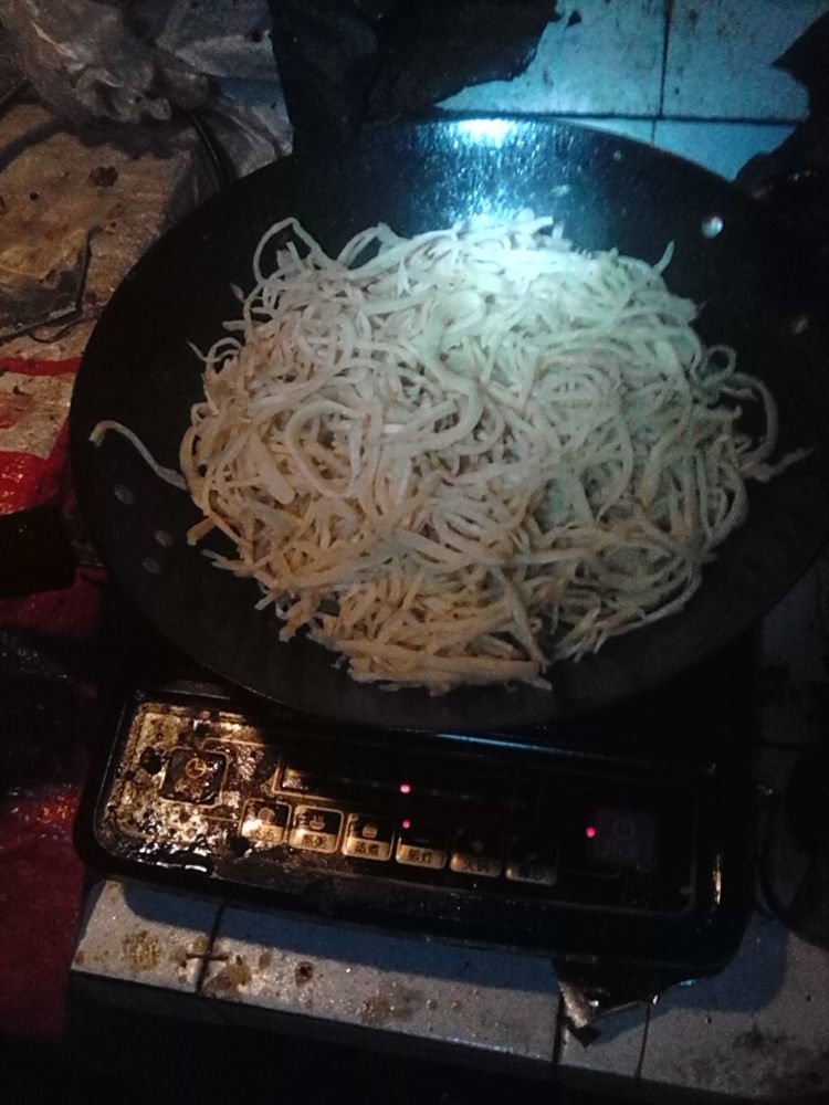 长豆角炒饼怎么做好吃