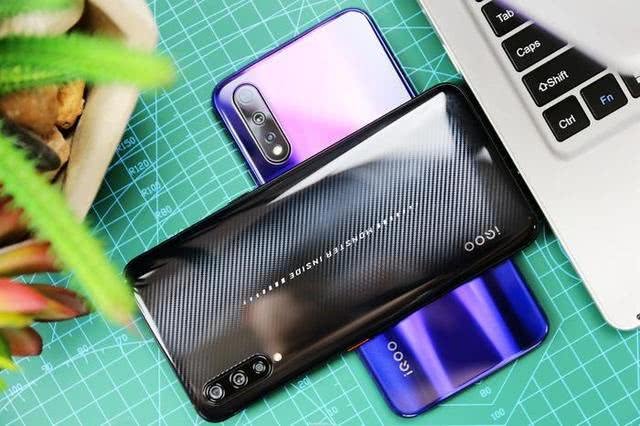 vivo iqooneo和iqoo那个值得入手